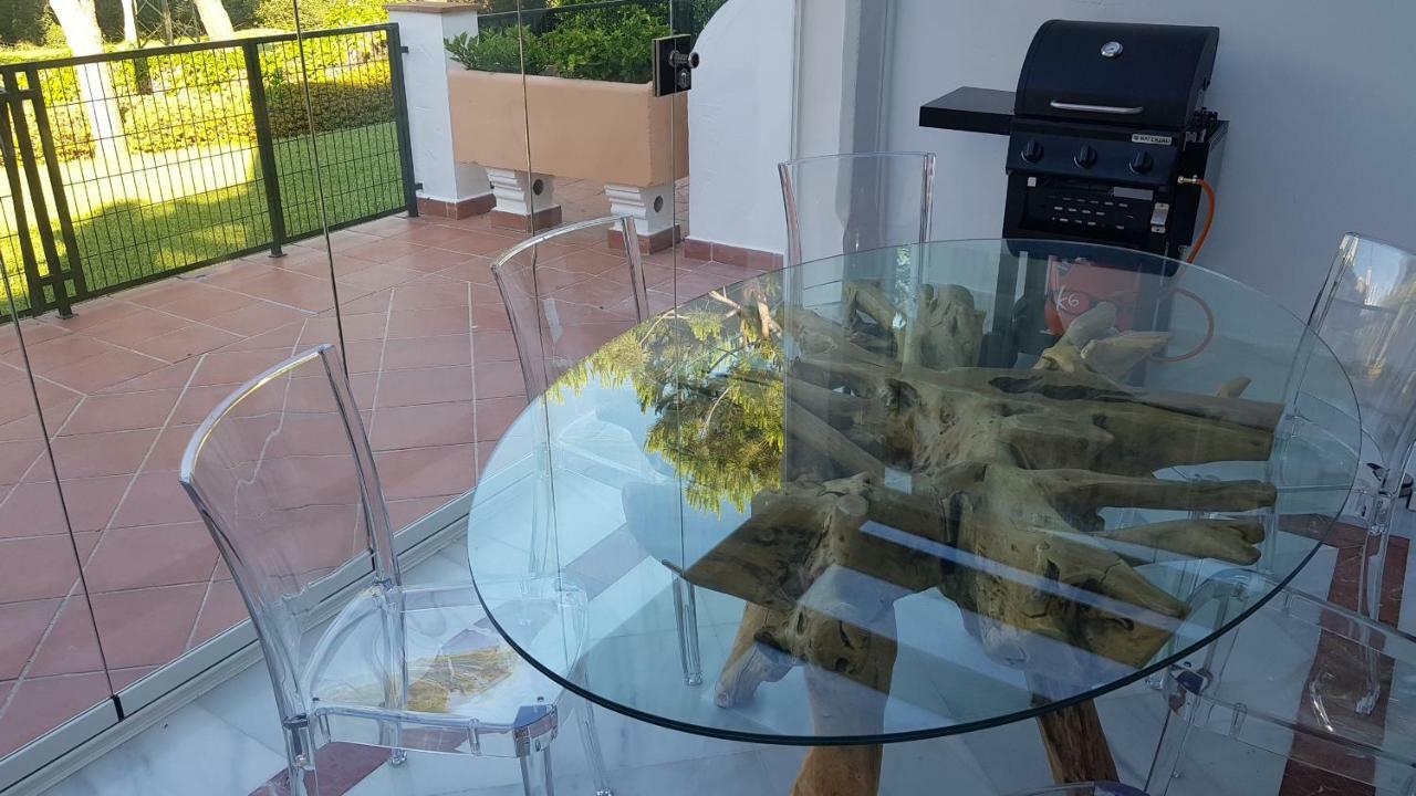 Ferienhaus Lomas De Cabopino Marbella